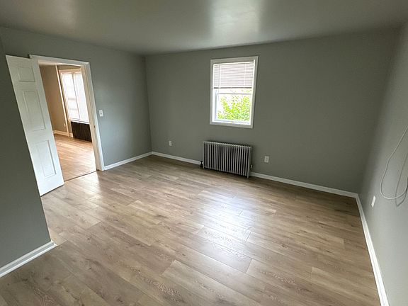 4th image of 61 Bernards Ave #1