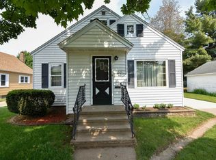 1923 Welsby Ave, Stevens Point, WI 54481