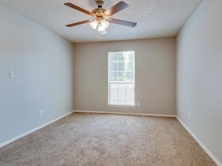 Northridge Apartments — Photo 39