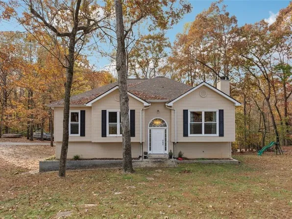 3107 Lake Ranch Dr, Gainesville, GA 30506