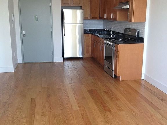 4th image of 338 Eldert St APT 3B