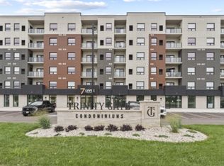 4775 Walker Rd #404, Windsor, ON N9G 0E3