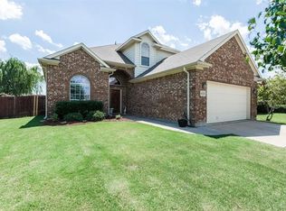 1121 Emerson Dr, Burleson, TX 76028