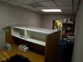 5th image of 15318 Mack Ave