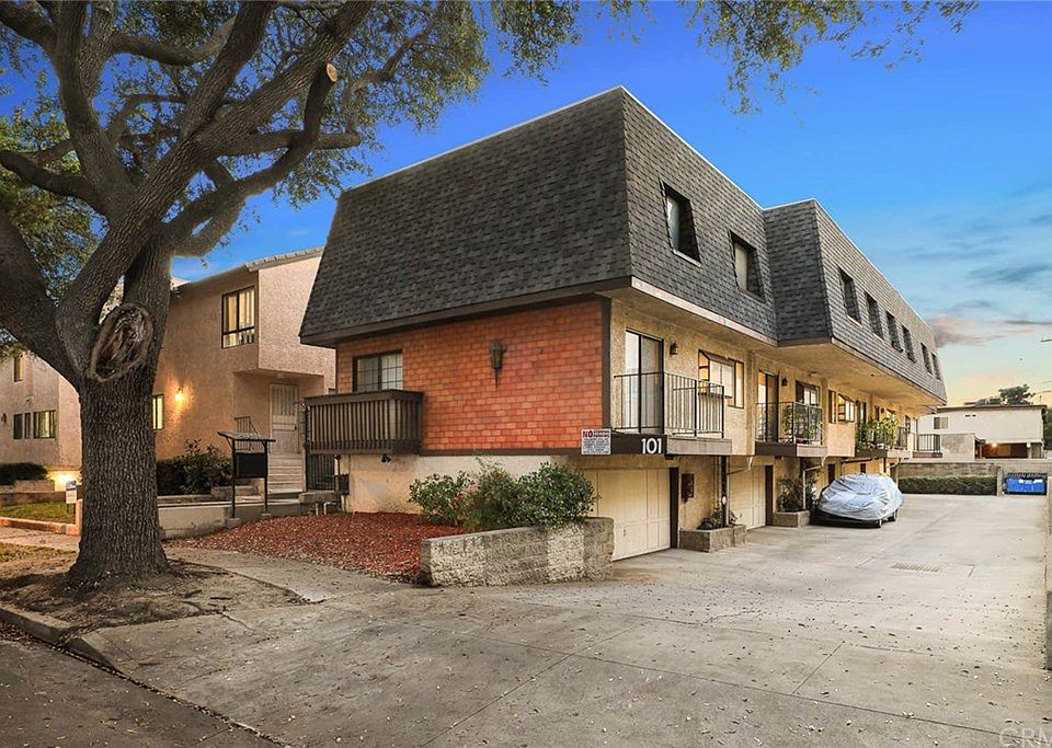 1st image of 101 S Marguerita Ave