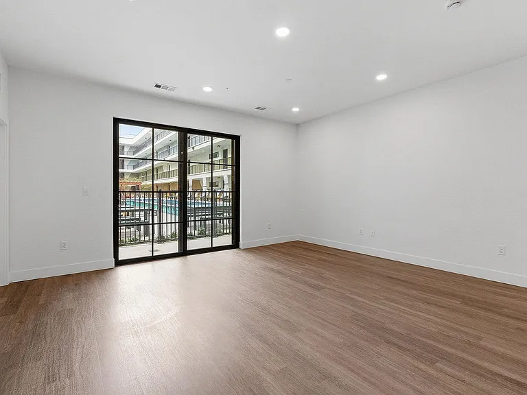 4315 S Congress Ave #202 — Photo 9