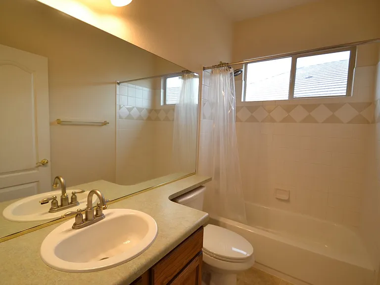 2721 Crooked Vine Ct — Photo 9