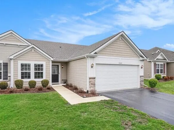 15632 W 102nd Pl, Dyer, IN 46311