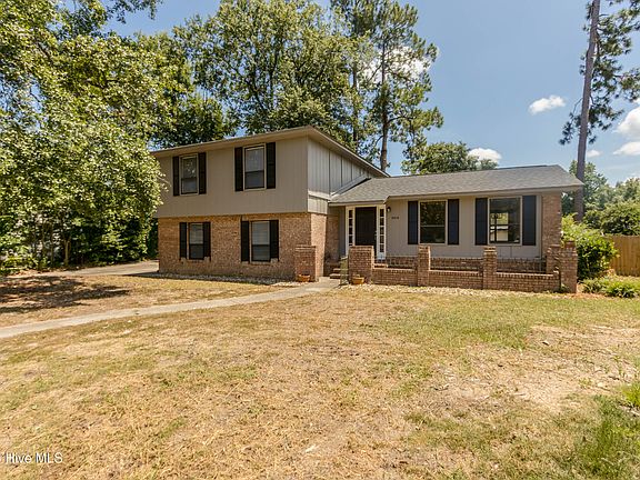 2nd image of 3316 Quaker Spring Court