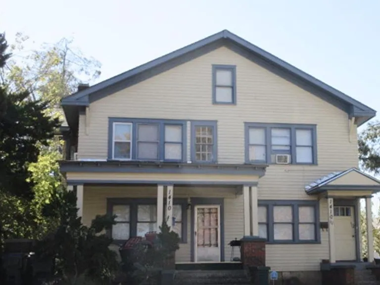 1410 NW 21st St — Photo 1