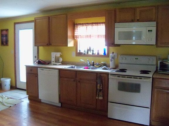 5th image of 8017 Parkside Cir