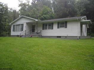 233 Mouse Run, Belington, WV 26250