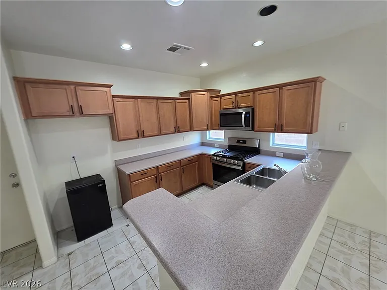 731 Emerald Idol Pl — Photo 53