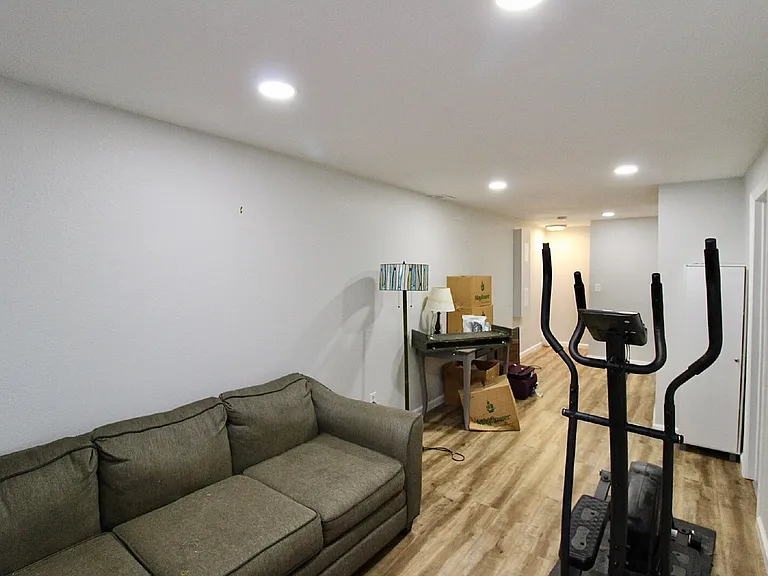 13238 Alcott Cir — Photo 19