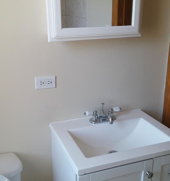 1st image of 3525 W Franklin Blvd