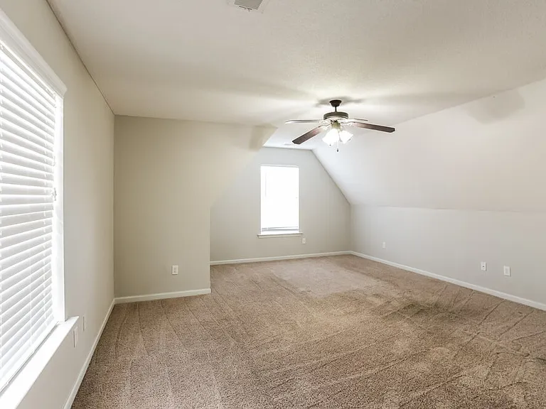 3044 Magnolia Dr — Photo 15