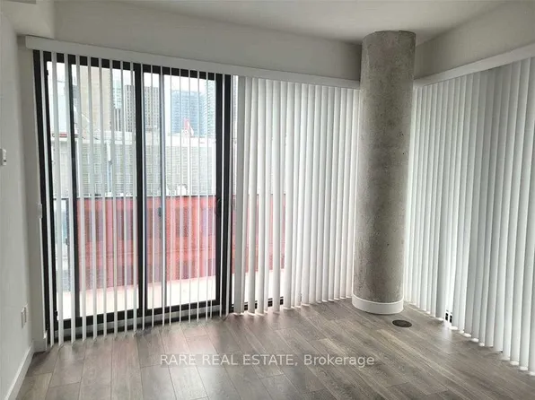 215 Queen St W, Toronto, ON