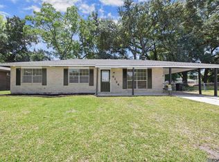 6124 Glen Oaks Dr, Baton Rouge, LA 70811