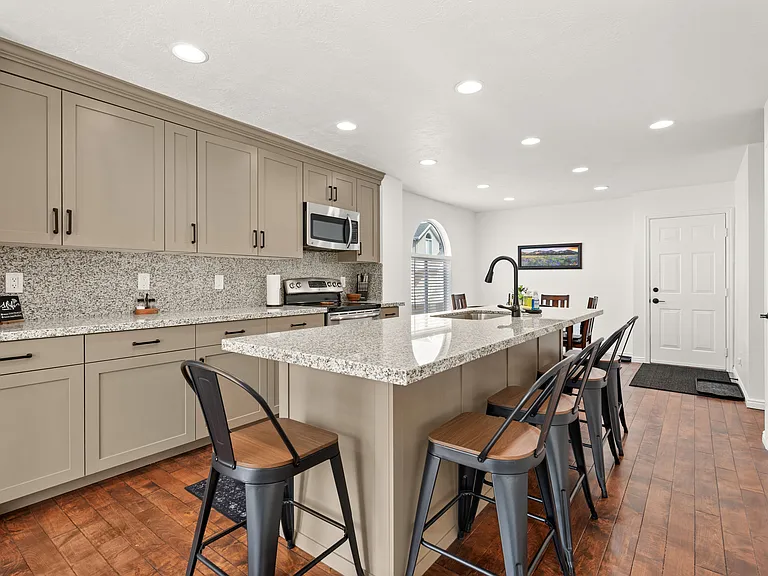 3548 E Wasatch Hills Ln — Photo 6