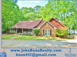 7027 Chaucer Ln, Box springs, GA