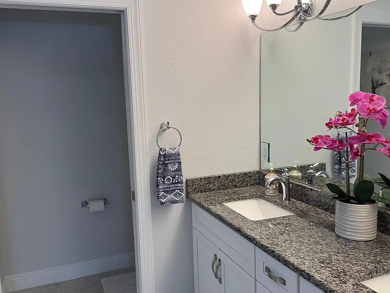 131 S Bahama Ave — Photo 11