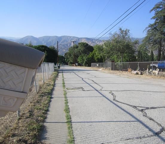 2nd image of 4060 Acre Ln
