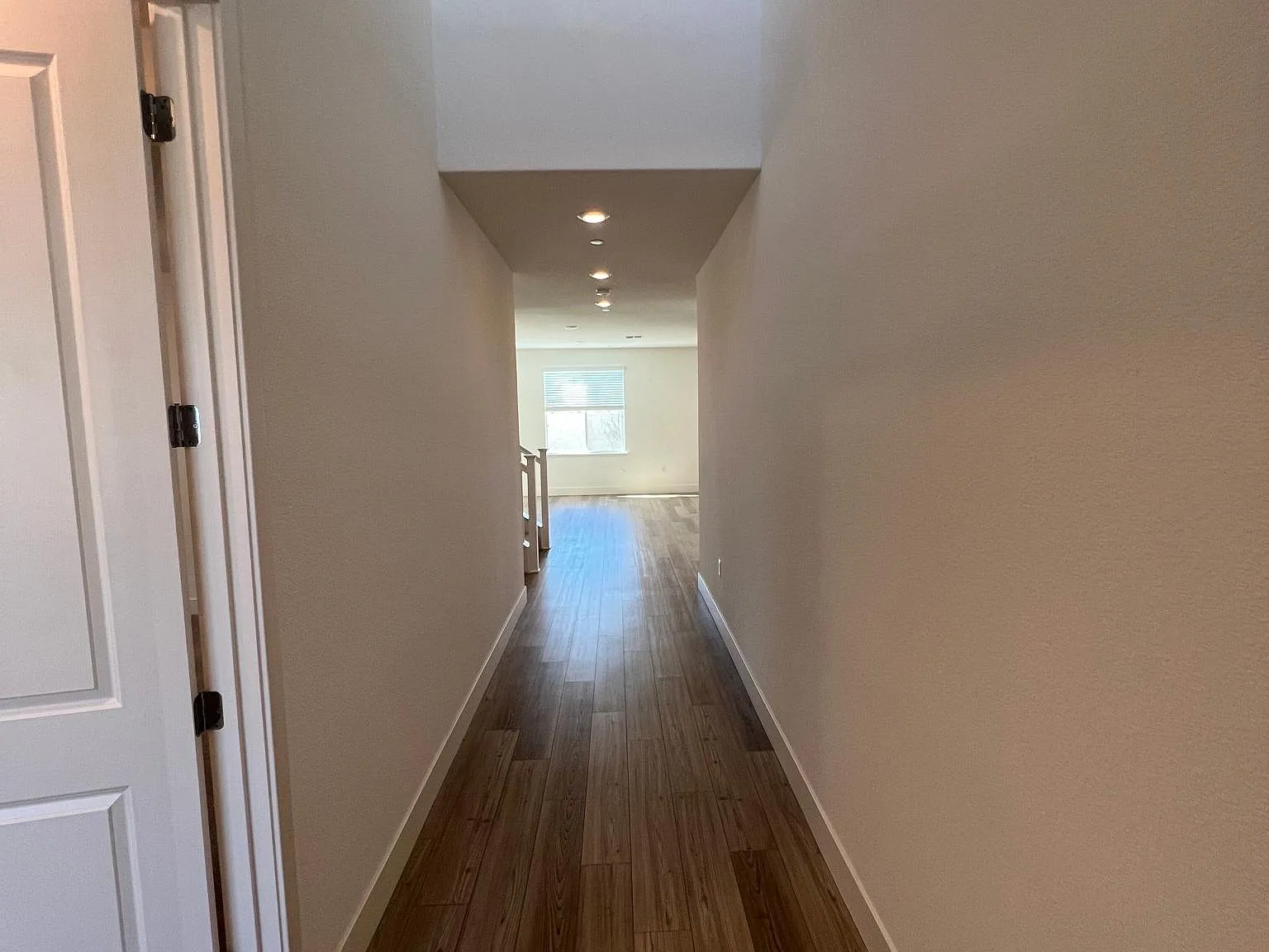 2466 Elan Dr — Photo 2