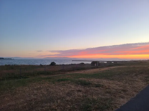 Tropic Sands Apartments, 2485 Shoreline Dr #217, Alameda, CA 94501