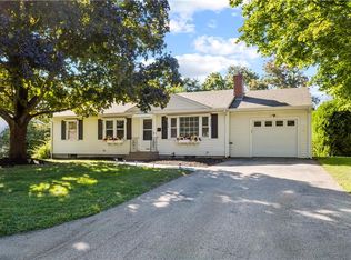 53 Greenmeadow Cir, North Kingstown, RI 02852