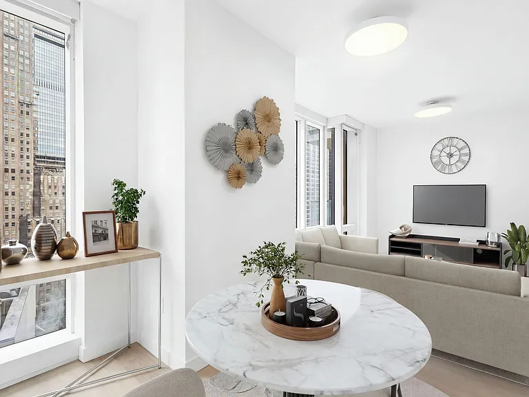 7 Platt St #33H — Photo 2