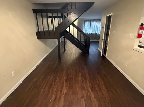 2840 Forsythia Ct, Mays Landing, NJ 08330 – 2-bedroom rental in Mays Landing