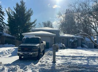 3663 W 76th Ln, Merrillville, IN 46410