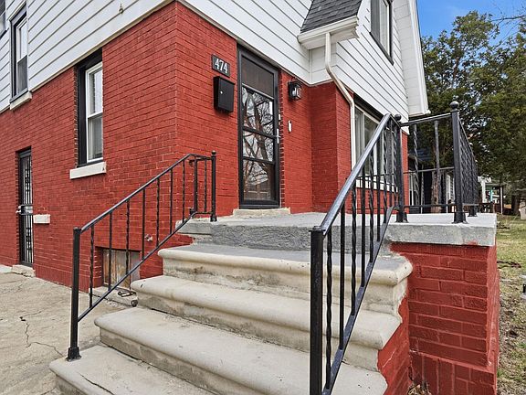 3rd image of 474 W Greendale