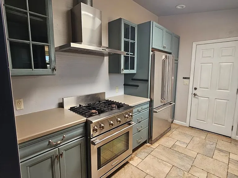 352 Bonito Ave — Photo 9