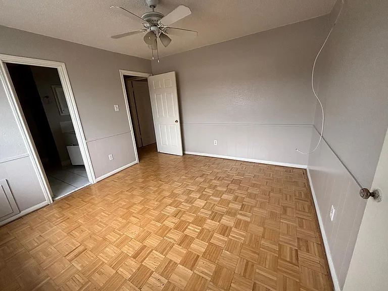2710 Briarhurst Dr #5 — Photo 17