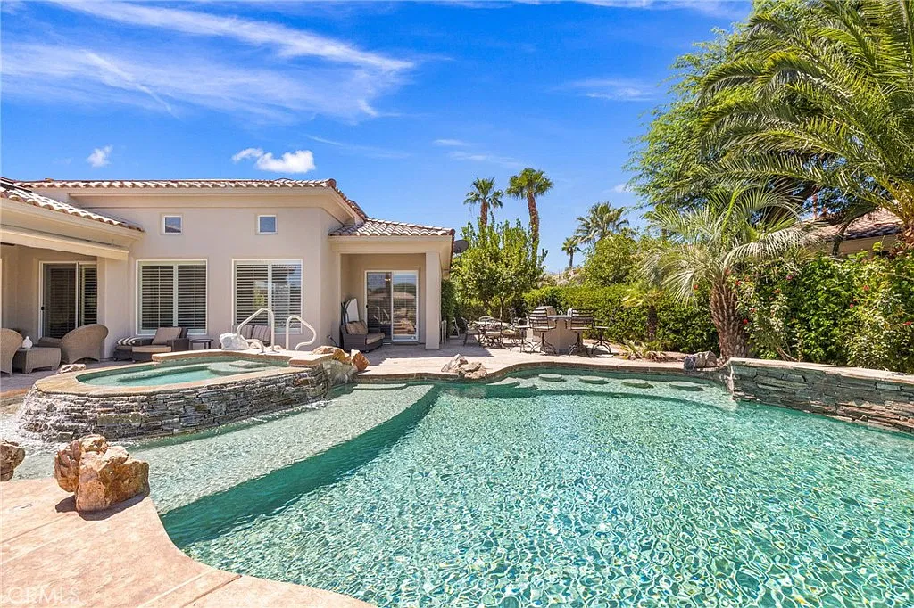 3 bed, 3.5 bath, 2886 sqft, $10,000 — Photo 4