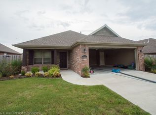 3064 Raven Ln, Fayetteville, AR 72703