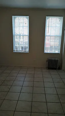 Rented by BuySell Real Estate Inc | media 28