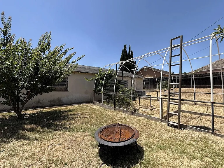 11231 Reddiford Ct — Photo 24