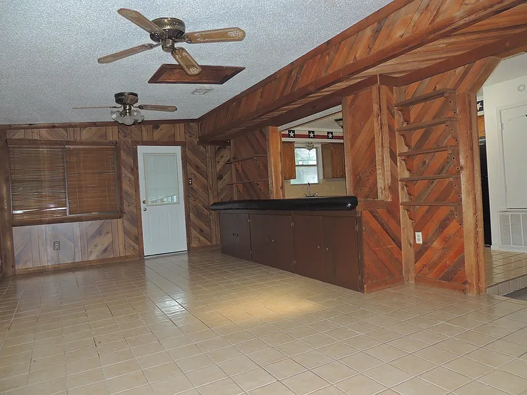 2187 Glenwood Dr — Photo 6