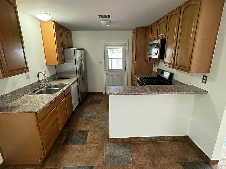 39161 Bel Air Dr — Photo 8