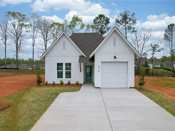 816 Hunters Way, Opelika, AL 36801