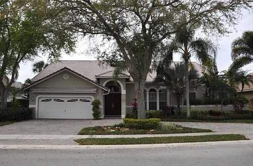1st image of 681 NW 101st Ter