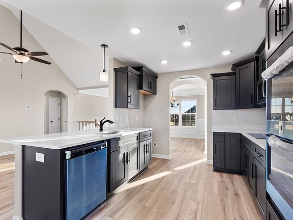 3rd image of 1021 Vendue Ave Lot 105