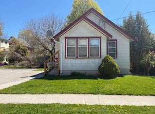 15 Nelson St W, Goderich, ON N7A2M2