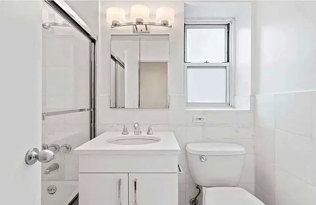 Rented by (Legacy) Elegran | media 10