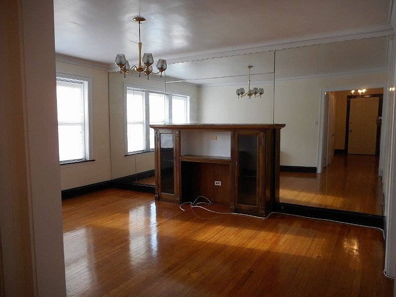 1st image of 4425 N Ashland Ave APT 3S