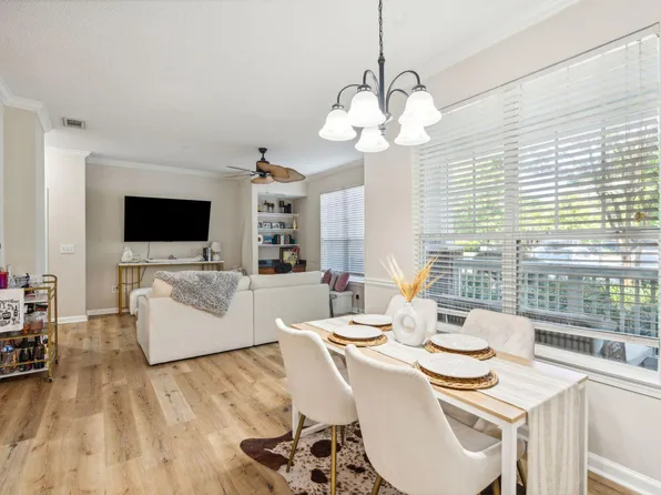 45 Sycamore Ave APT 1415, Charleston, SC 29407