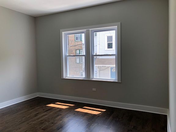 3rd image of 3574 W Cortland St