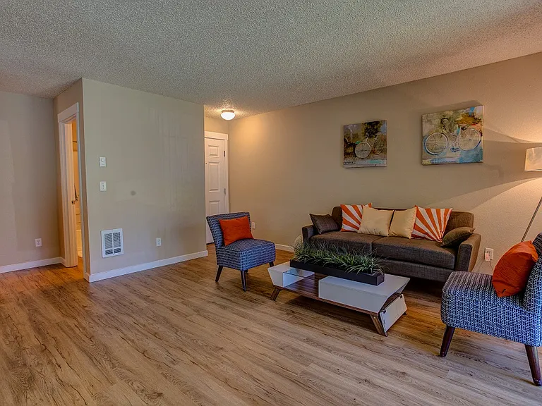 Commons at Timber Creek Apartments — Photo 14